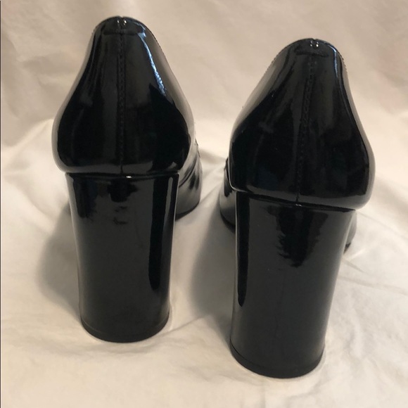 Sarto, Franco Sarto black patent pumps - Picture 3 of 3